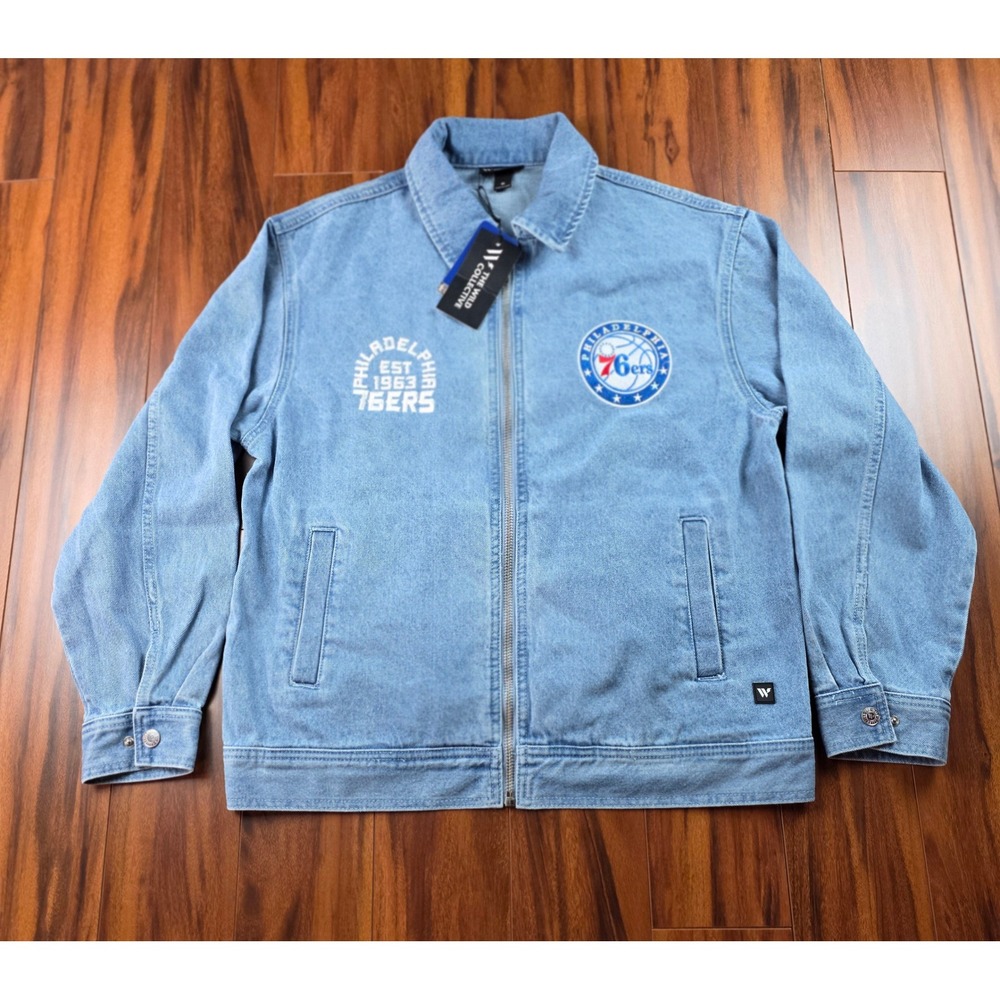 The Wild Collective NBA Philadelphia 76ers Denim Coaches Jacket Blue Mens M NEW